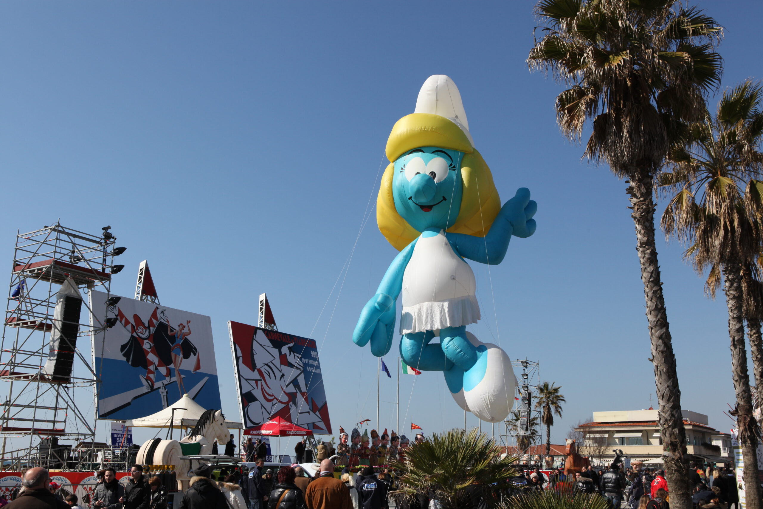 Smurfette Parade Balloon