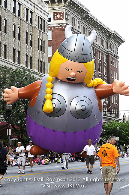 Viking Parade Balloon, Opera Singer