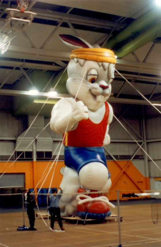 Running Rabbit Parade Balloon, 30'
