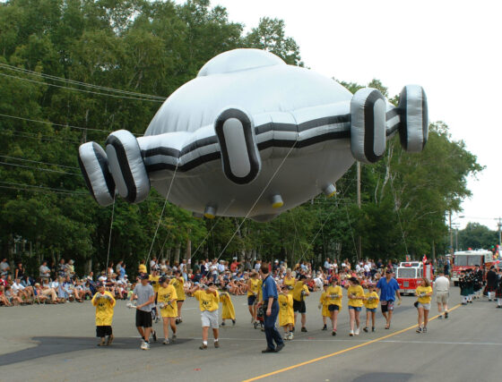 Flying Saucer UFO Parade Balloon