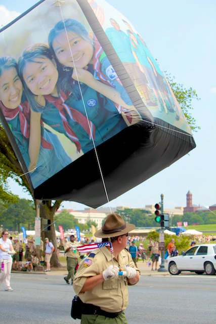 Photo Cube Parade Balloon, 9x12'