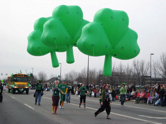 Shamrocks Parade Balloon, 13'