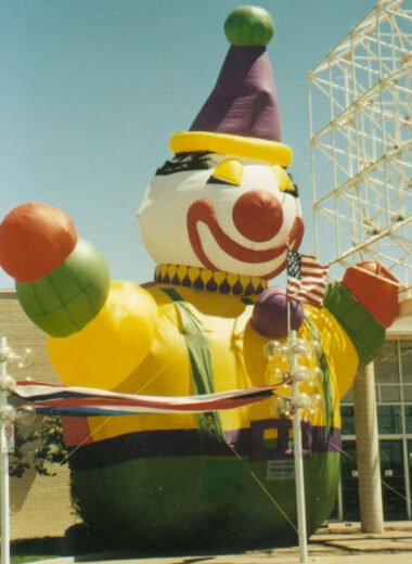 Happy Clown Parade Balloon, 20'