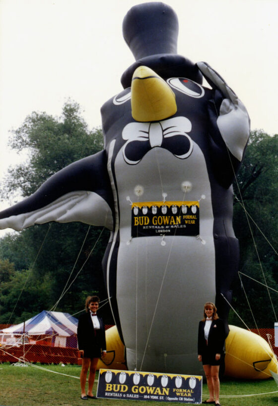Penguin Parade Balloon Admiral