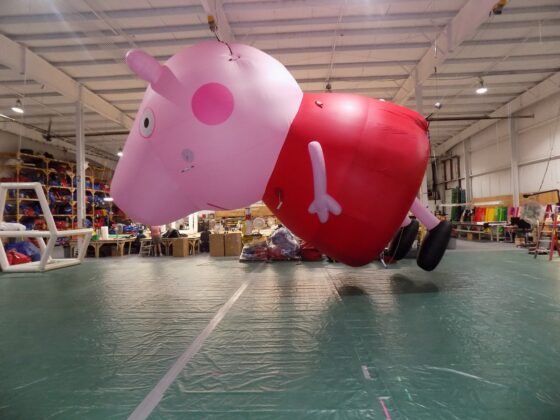 Peppa Pig Parade Balloon 2