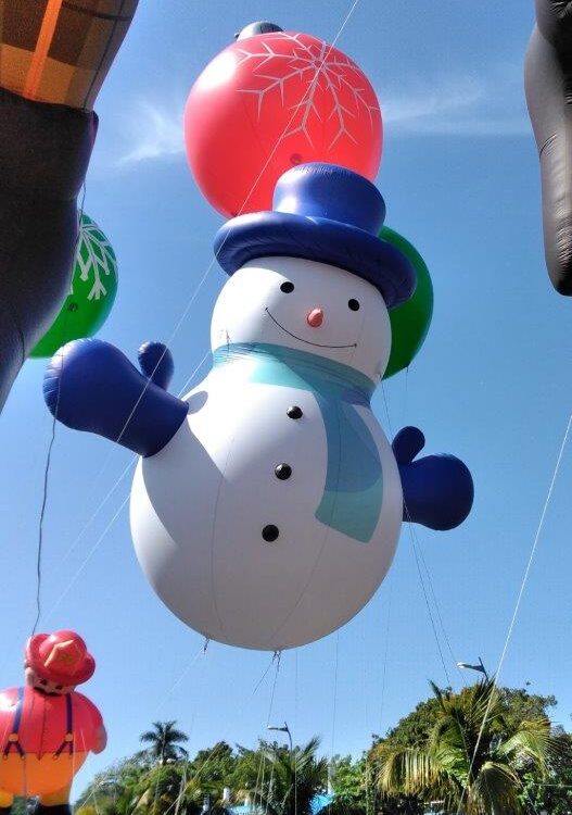 Snowman Rounder Parade Balloon