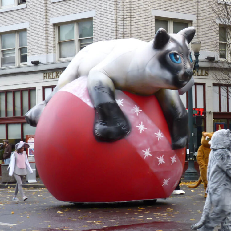 Cat on Ornament Parade Balloon