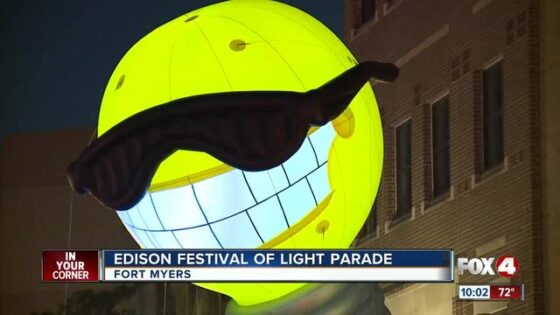 Lighted Light Bulb Parade Balloon